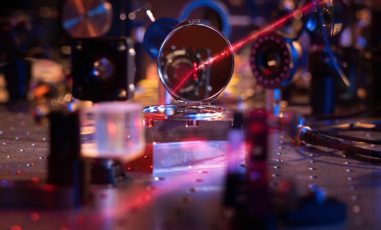 ساخت نوعی مودم اینترنت کوانتومی با کمک آینه